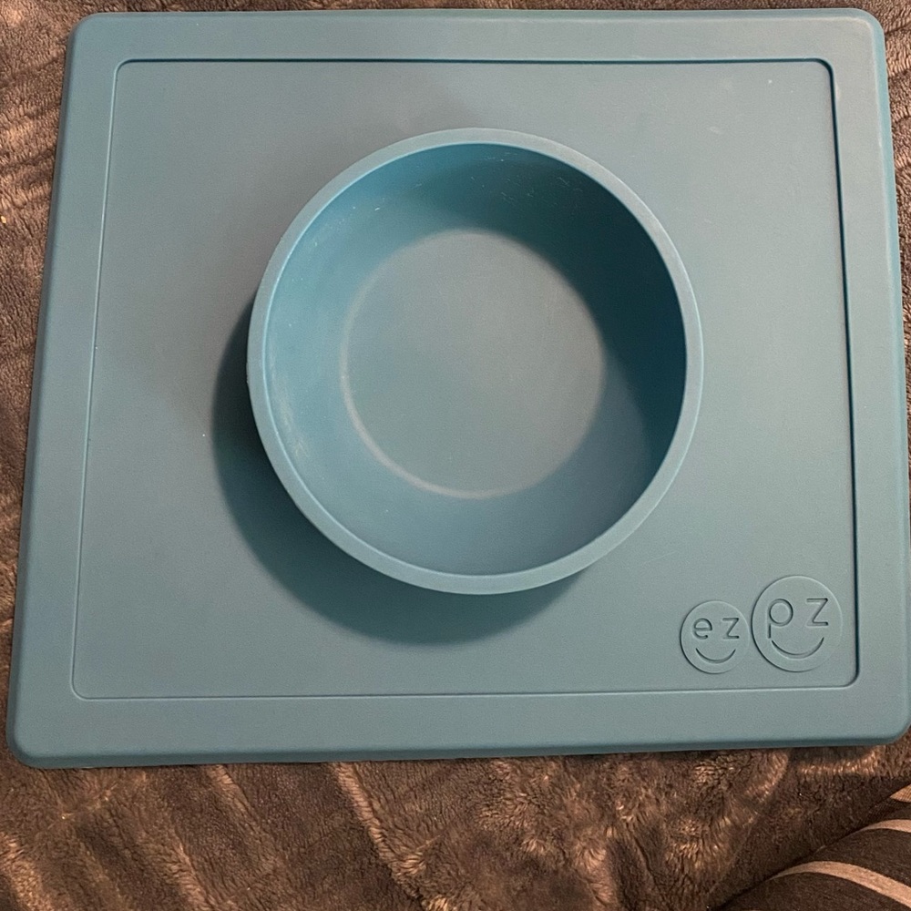 EZ Plates for baby feeding